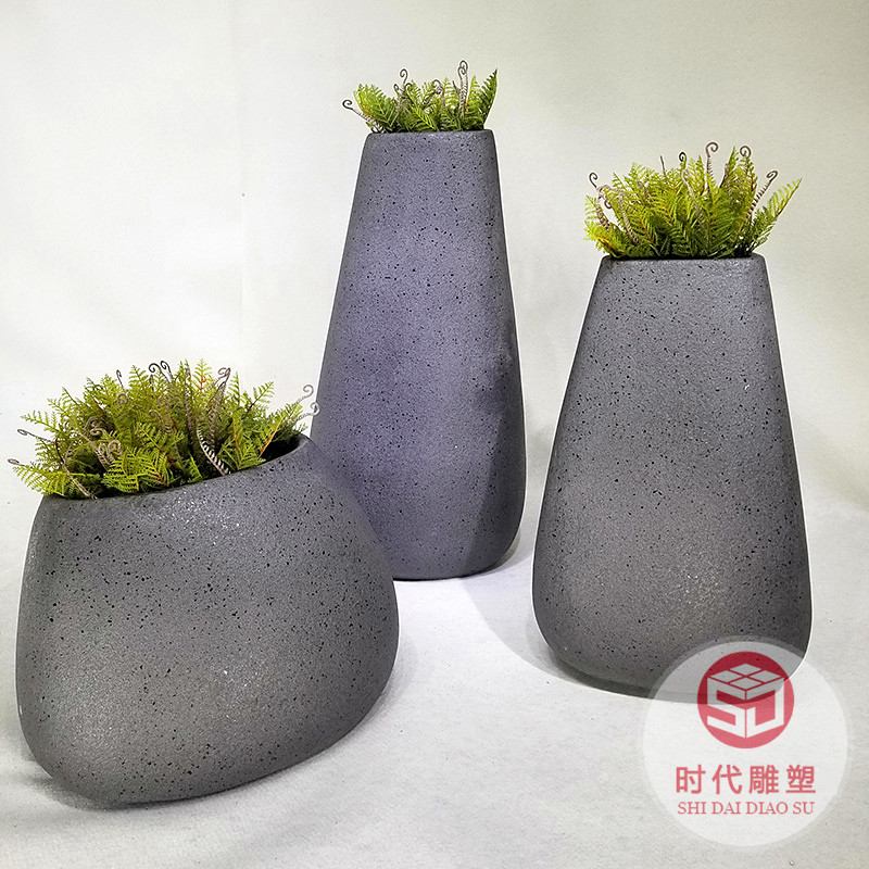 觀賞家用商場擺放花盆玻璃鋼咨詢批發(fā)玻璃鋼花盆擺件生產廠家